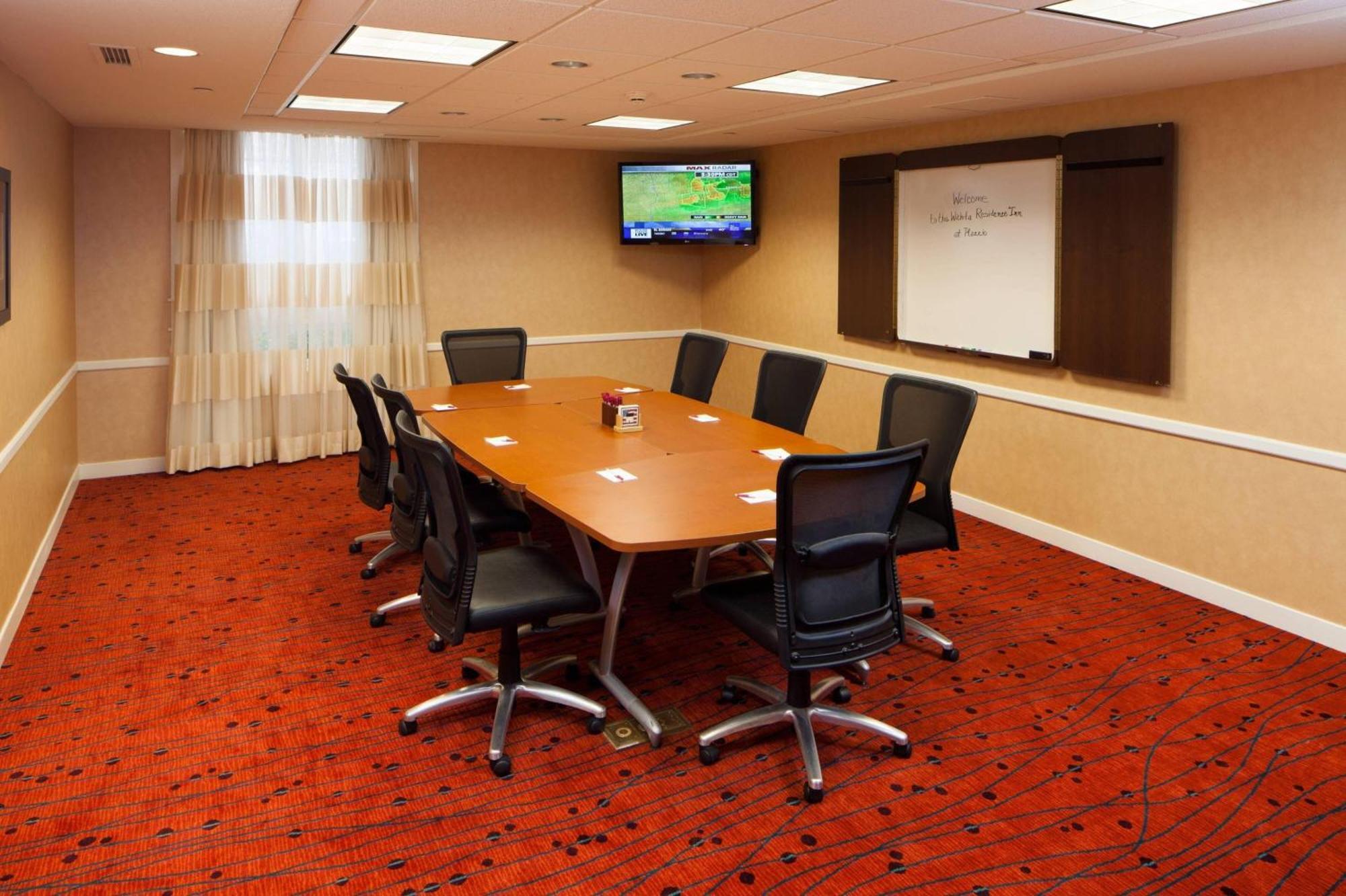 Residence Inn By Marriott Wichita East At Plazzio Екстер'єр фото
